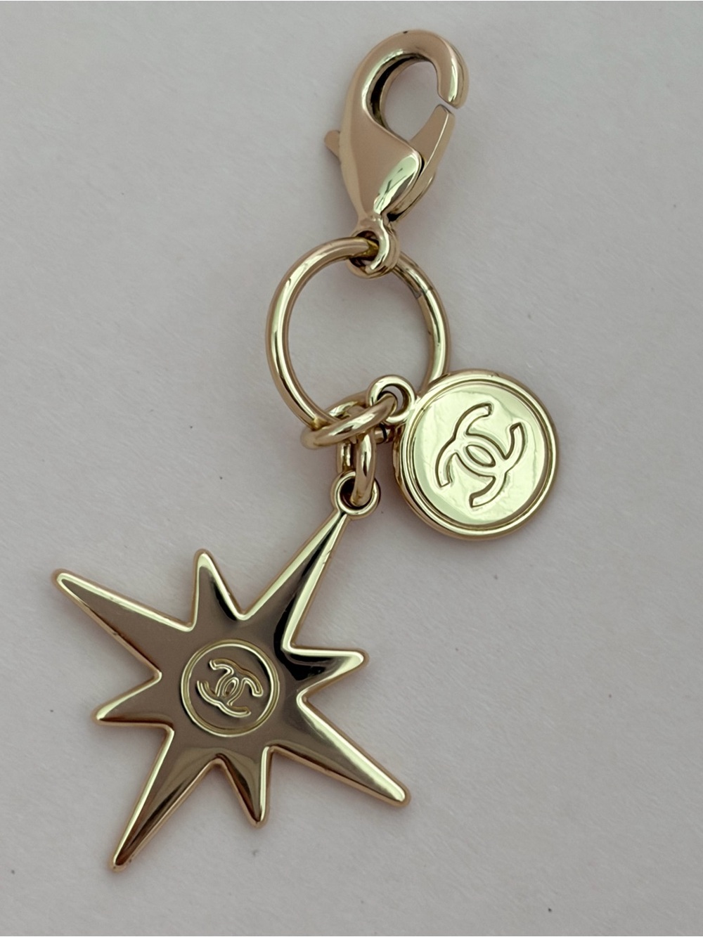 CHANEL Gold Star and CC Disc Charm Key Clip